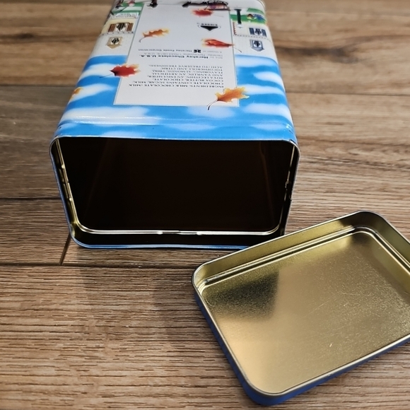 Hersheys Kisses with Almonds Tin Vintage 1990 Collectible - Picture 8 of 8